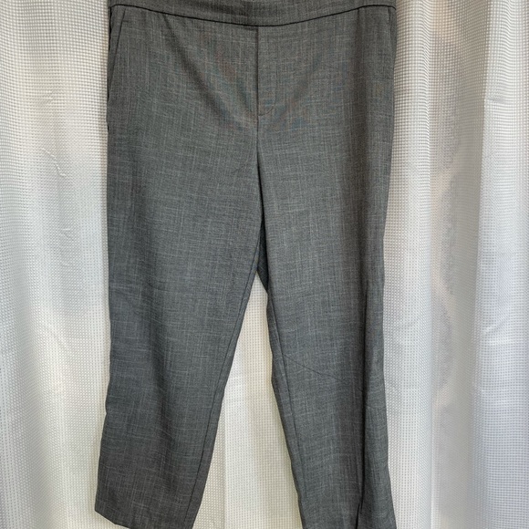 Old Navy Gray Pull on Ankle Pants - Picture 1 of 6